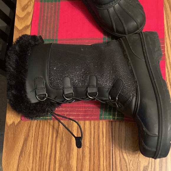 Cat and Jack sparkly boots - Picture 2 of 10